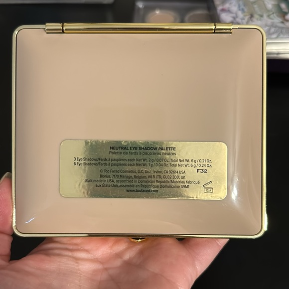 Too Faced Natural Eyes eyeshadow palette - Picture 3 of 3